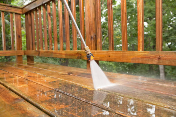 Best Fence Cleaning and Maintenance in Conrad, IA